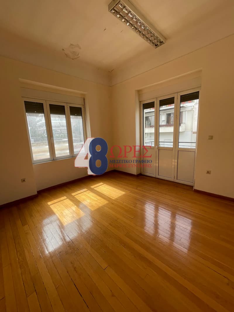 Apartment in Alsos, Nea Smyrni — Photo 2 of 13