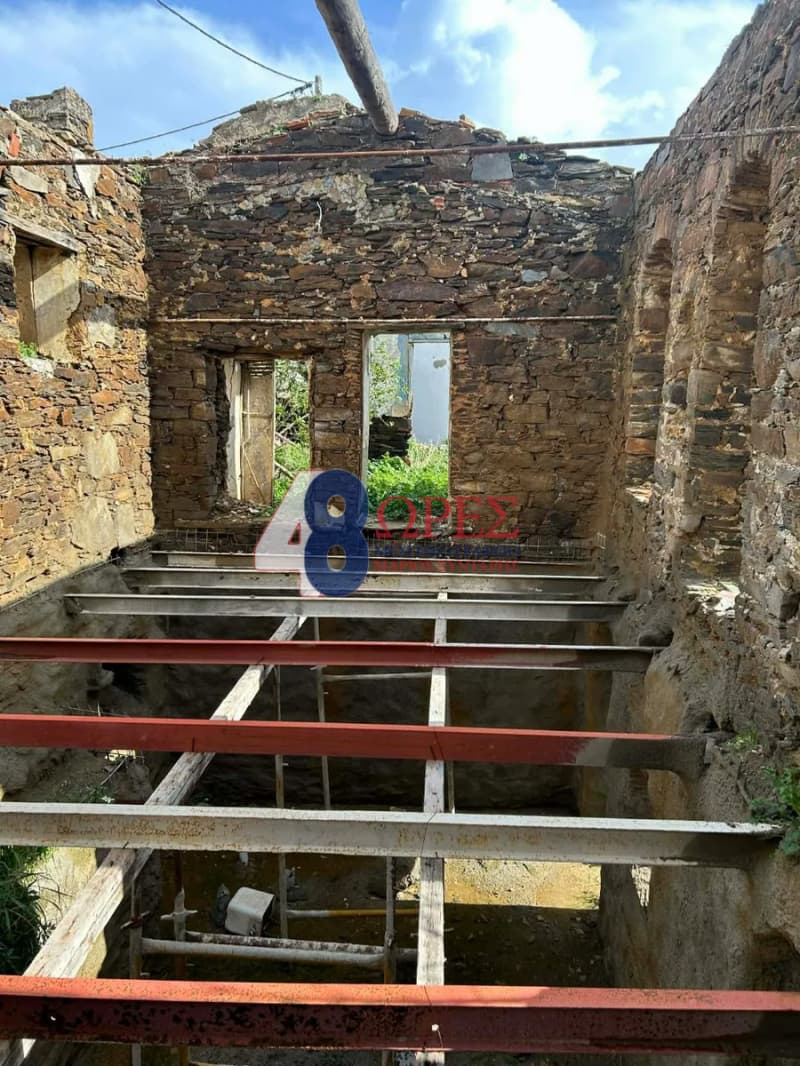House in Oinousses, Oinousses — Photo 1 of 10
