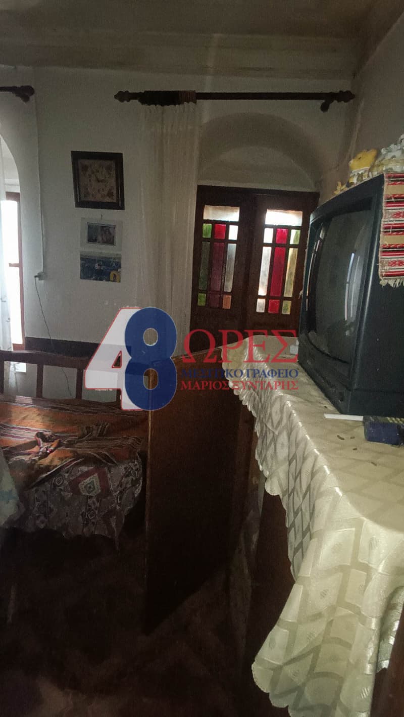 House in Oinousses, Oinousses — Photo 2 of 7