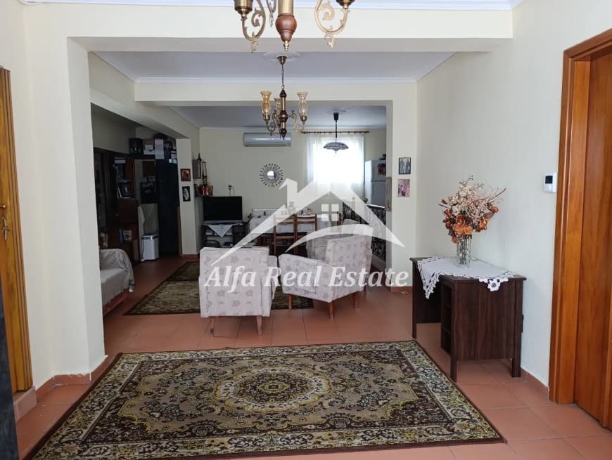 House in Center, Epanomi — Photo 4 of 22