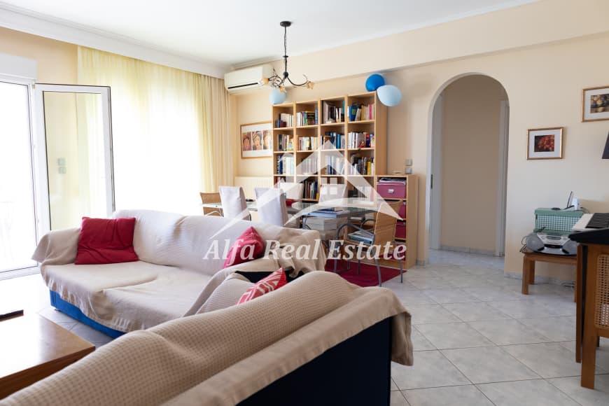 Apartment in Peraia, Peraia — Photo 1 of 18