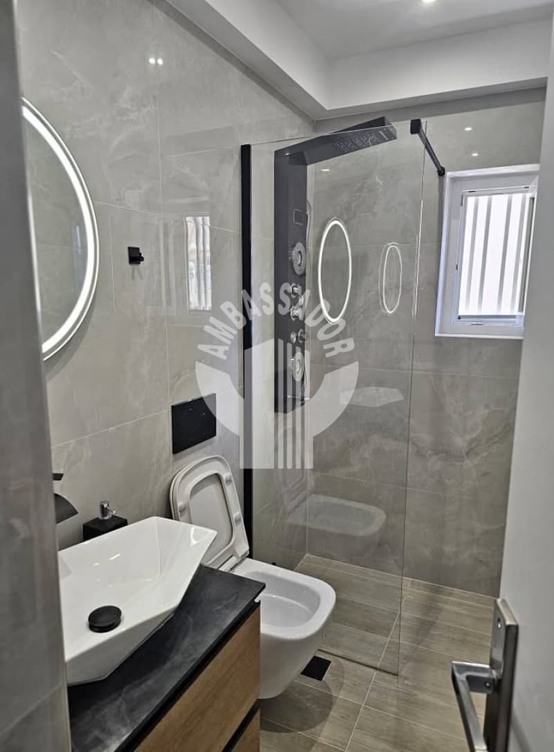 Apartment in Evryali, Voula — Photo 2 of 8