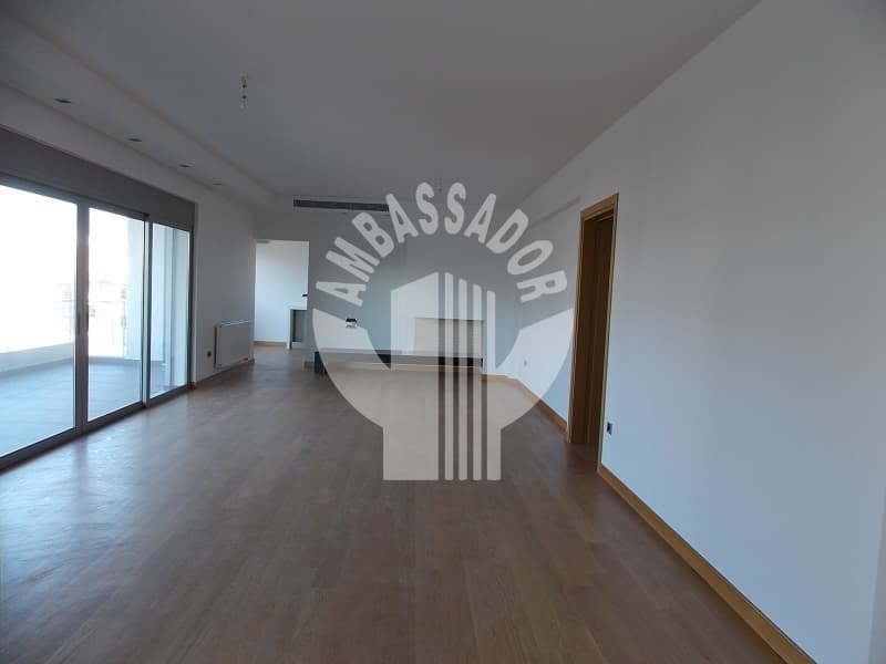 Apartment in Panionia, Glyfada — Photo 1 of 4
