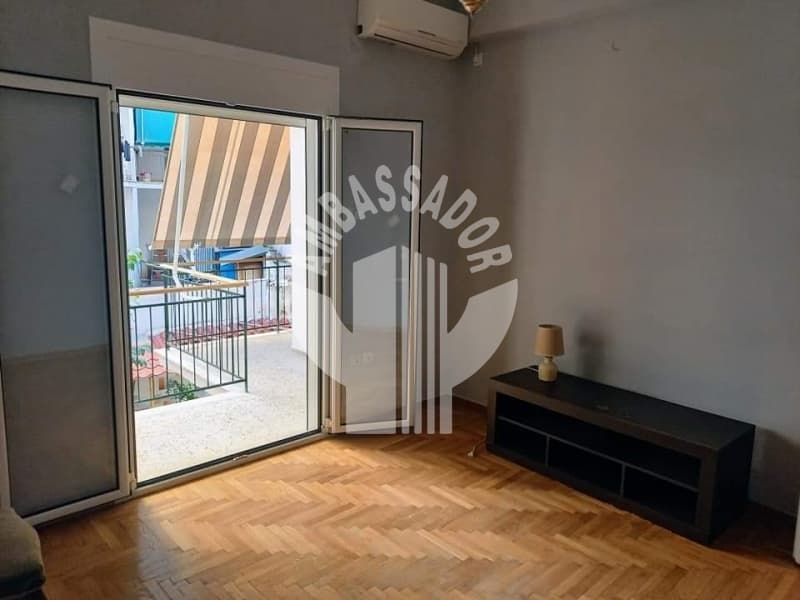 Apartment in Leof. Liosion, Attiki — Photo 1 of 10