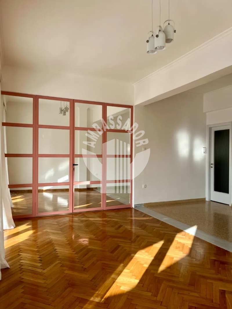 Apartment in Stathmos, Attiki — Photo 2 of 20