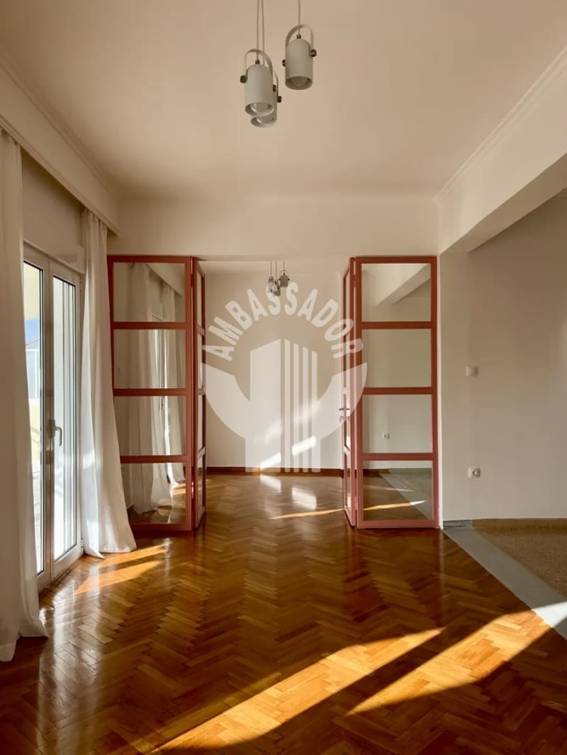 Apartment in Stathmos, Attiki — Photo 4 of 20