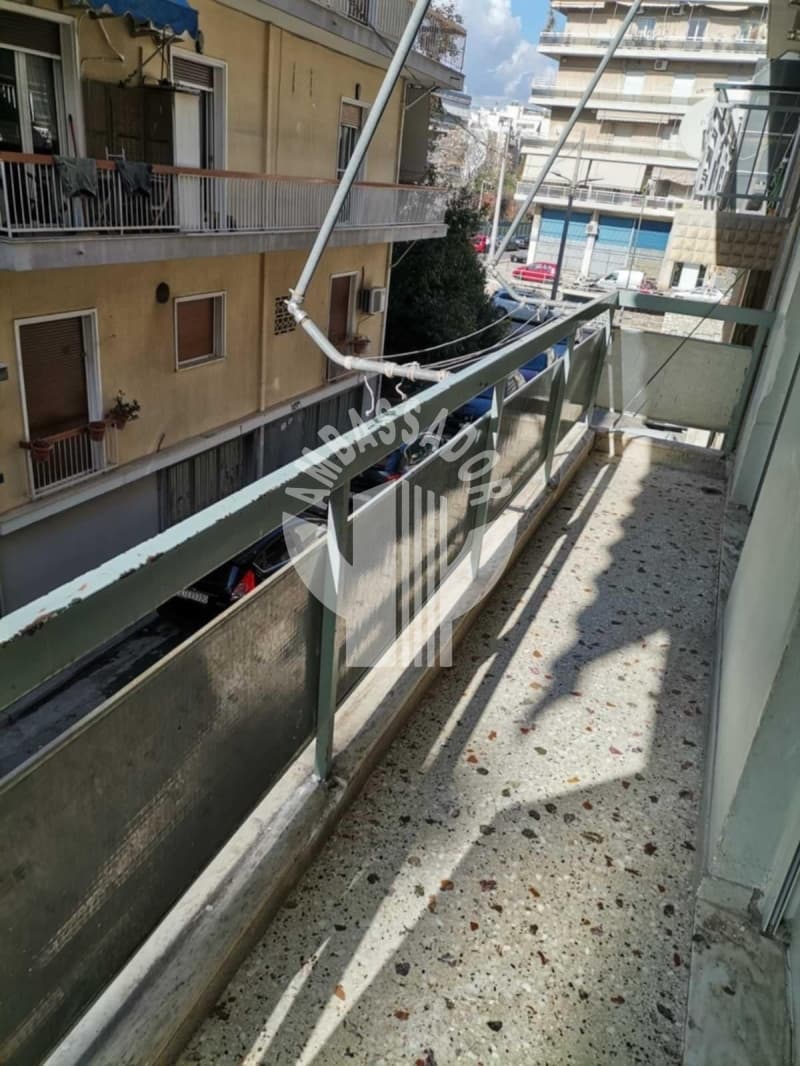 Apartment in Osios Loukas, Patisia — Photo 3 of 11