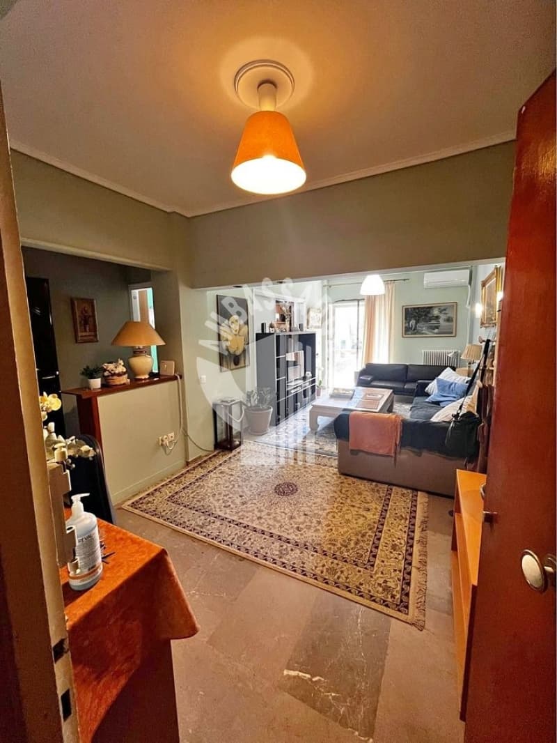 Apartment in Evryali, Voula — Photo 1 of 7
