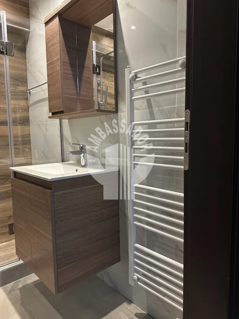 Apartment in Center, Moschato — Photo 15 of 22