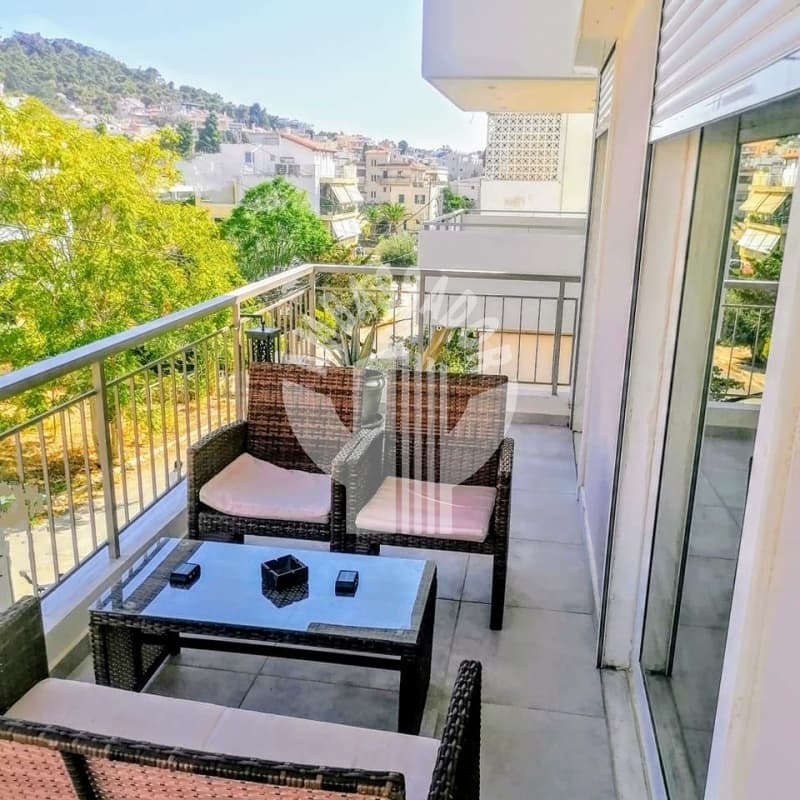 Apartment in Pigadakia, Voula — Photo 1 of 9