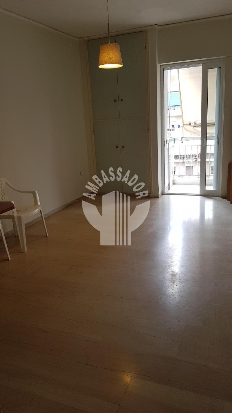 Apartment in Leof. Liosion, Attiki — Photo 5 of 9