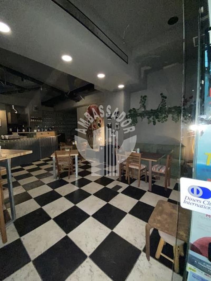 Retail Store in Megala Sxoinia B, Exarchia - Neapoli — Photo 8 of 9