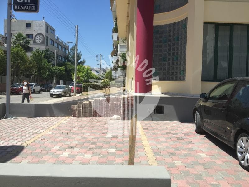 Κατάστημα στην Κέντρο, Μοσχάτο — Φωτογραφία 17 από 30