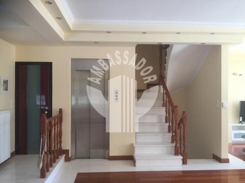 House in Panionia, Glyfada — Photo 13 of 30