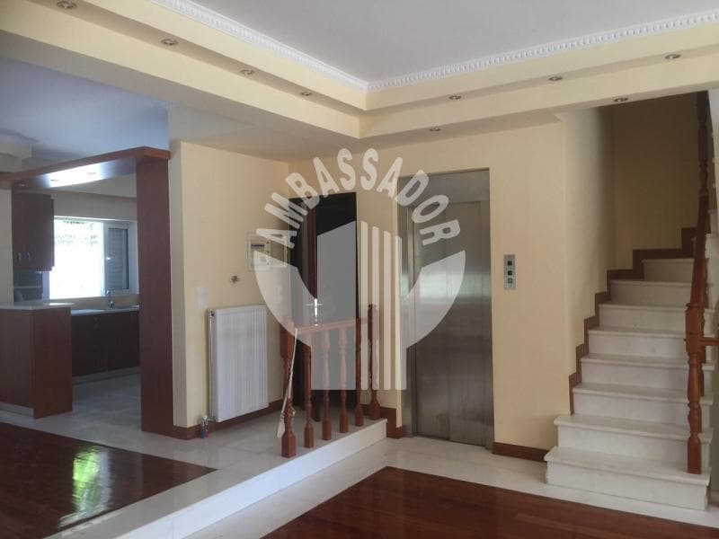 House in Panionia, Glyfada — Photo 8 of 30