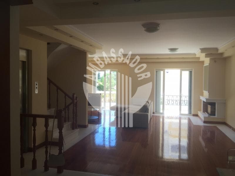 House in Panionia, Glyfada — Photo 3 of 30