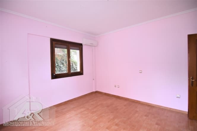 House in Panorama, Panorama — Photo 20 of 30