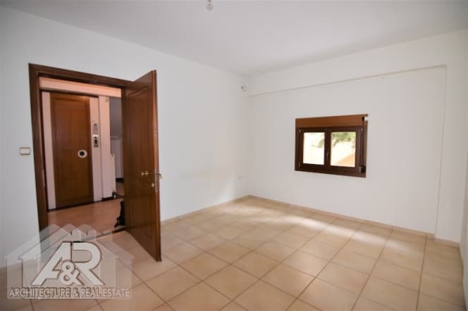 House in Panorama, Panorama — Photo 26 of 30