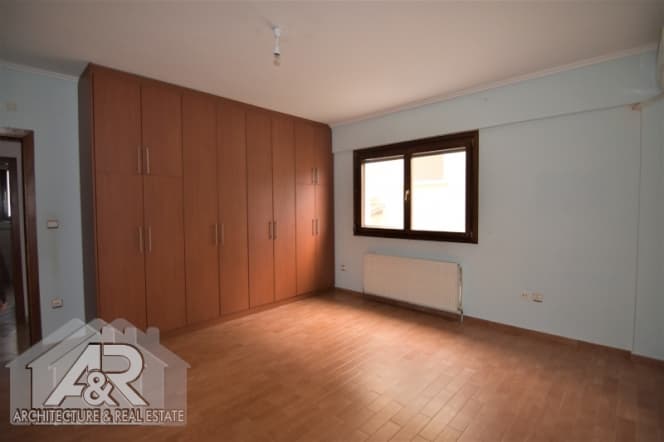 House in Panorama, Panorama — Photo 12 of 30