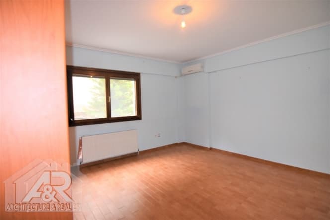 House in Panorama, Panorama — Photo 14 of 30