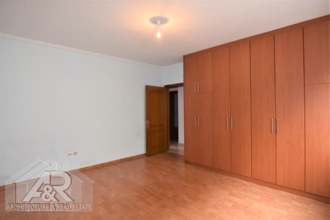 House in Panorama, Panorama — Photo 13 of 30