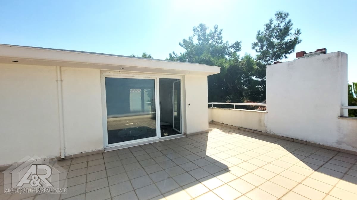 House in Panorama, Panorama — Photo 18 of 22