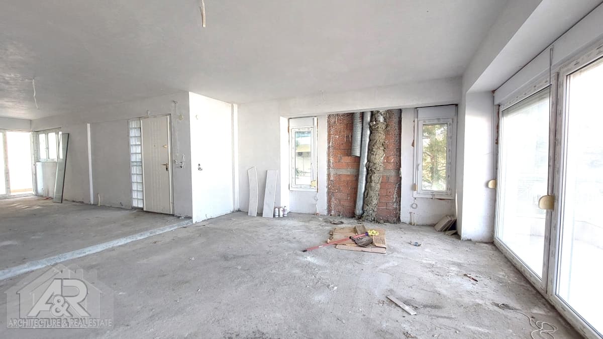 House in Panorama, Panorama — Photo 6 of 22