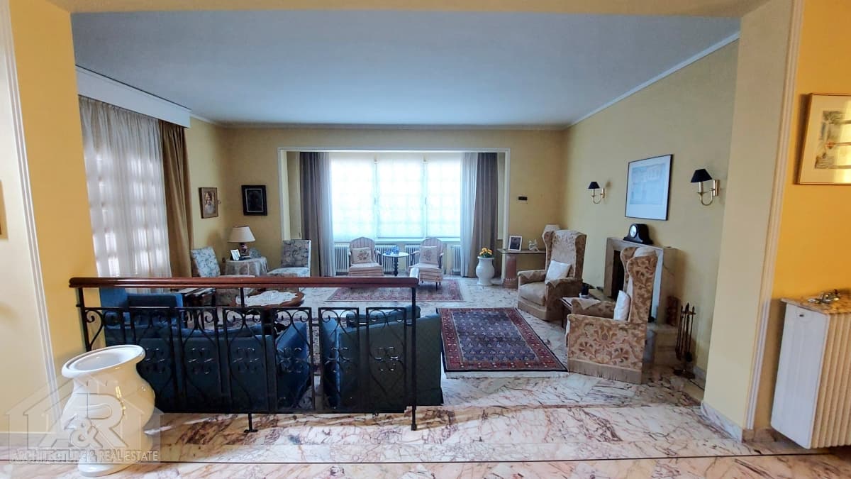 House in Panorama, Panorama — Photo 6 of 19