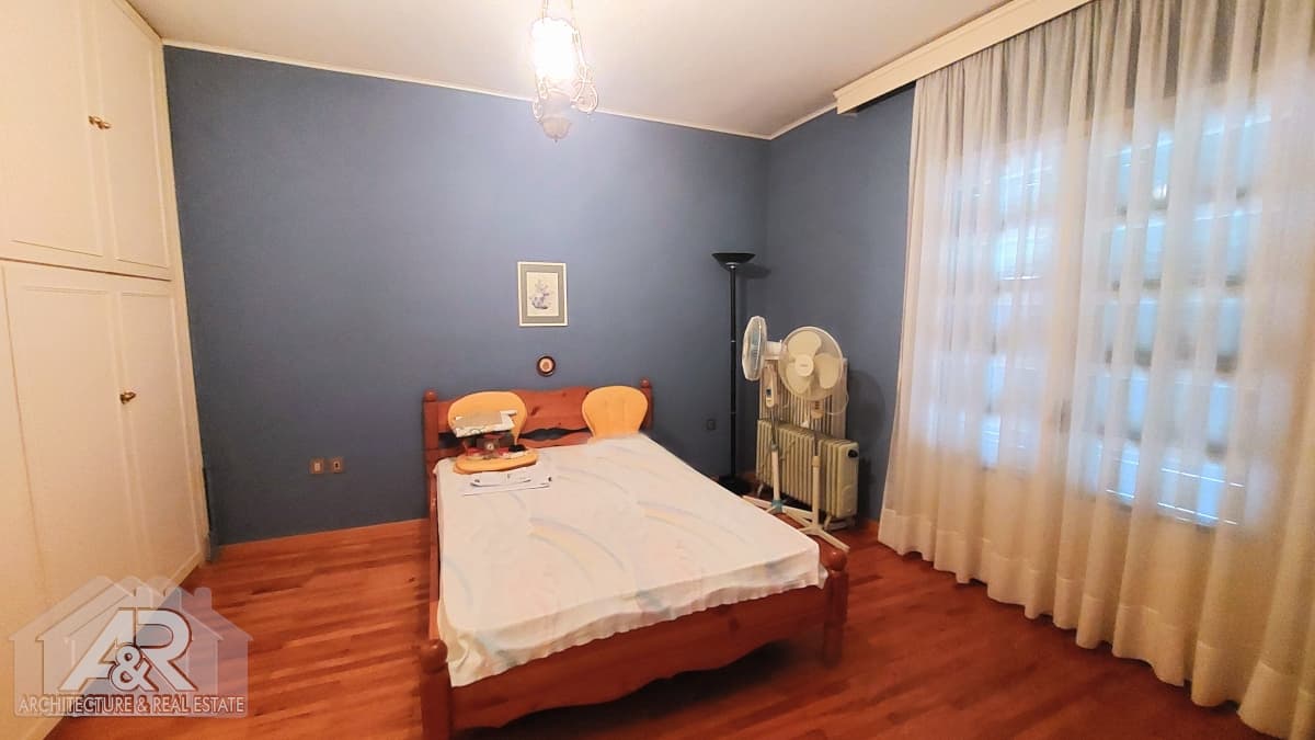 House in Panorama, Panorama — Photo 16 of 19