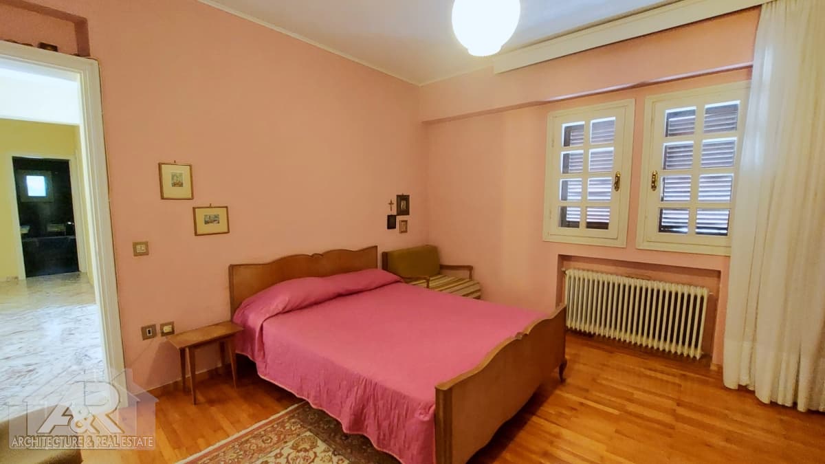 House in Panorama, Panorama — Photo 14 of 19