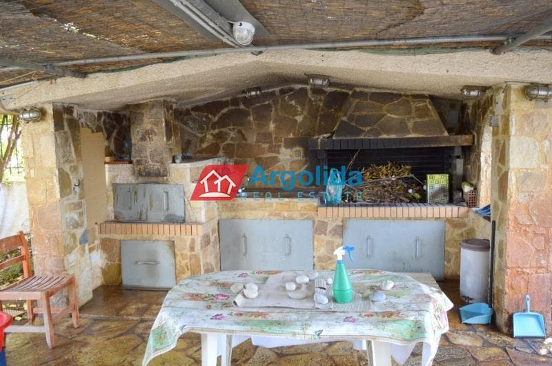 Μονοκατοικία στην Νεράντζα, Βέλο — Φωτογραφία 24 από 30