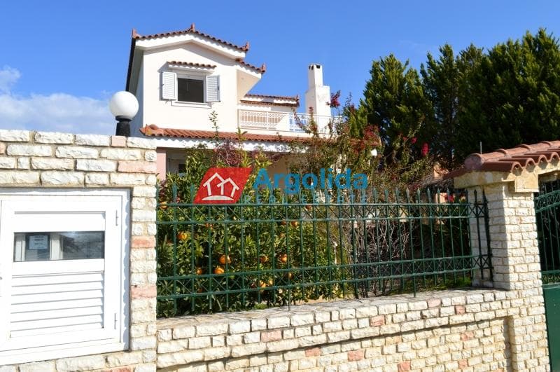 Μονοκατοικία στην Νεράντζα, Βέλο — Φωτογραφία 28 από 30