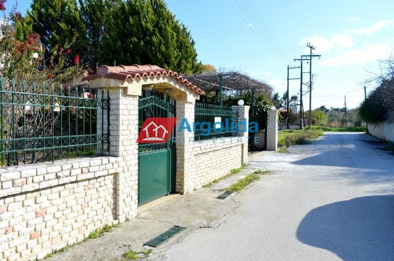 Μονοκατοικία στην Νεράντζα, Βέλο — Φωτογραφία 29 από 30