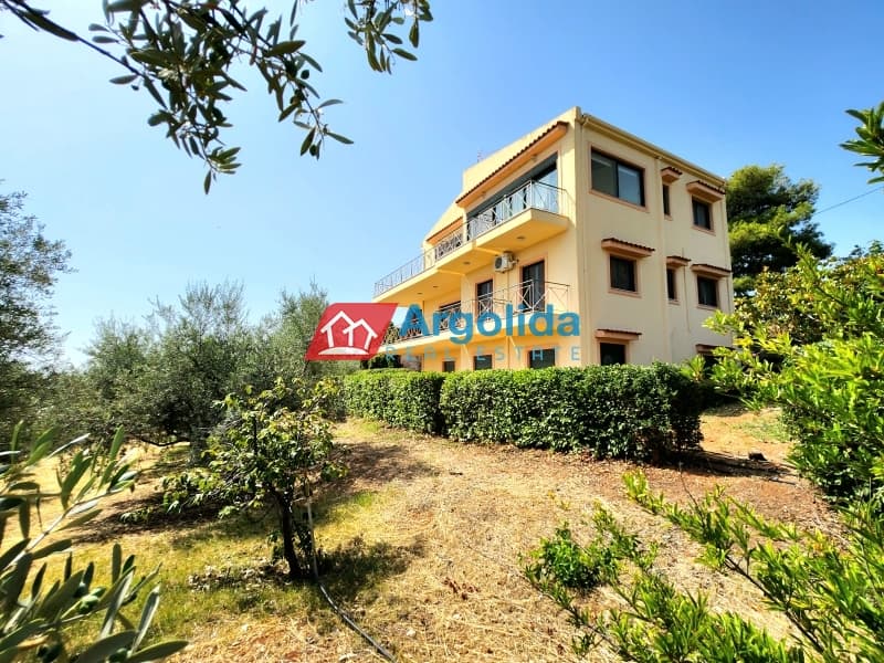 Μονοκατοικία στην Καριώτικα, Ξυλόκαστρο — Φωτογραφία 1 από 30