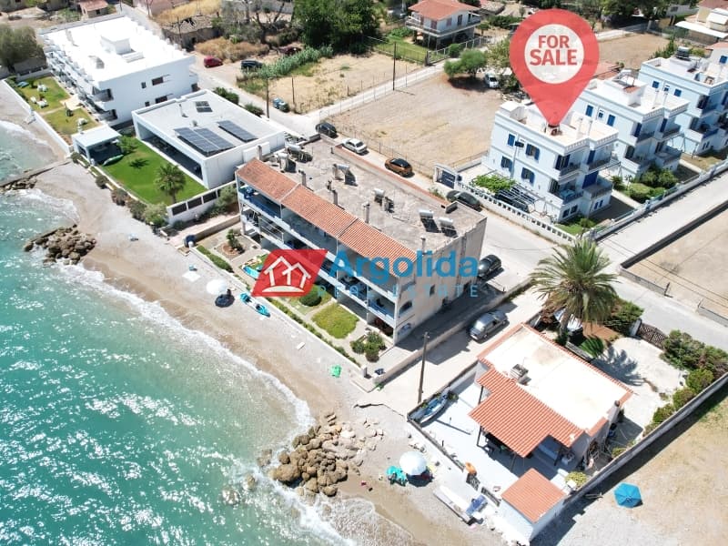 Μονοκατοικία στην Νεράντζα, Βέλο — Φωτογραφία 1 από 26