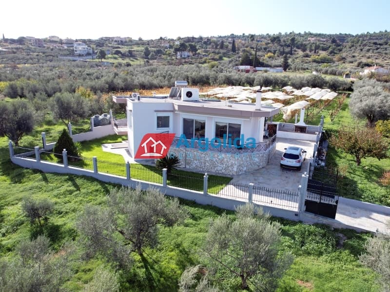 Μονοκατοικία στην Λαλιώτης, Σικυώνα — Φωτογραφία 4 από 27