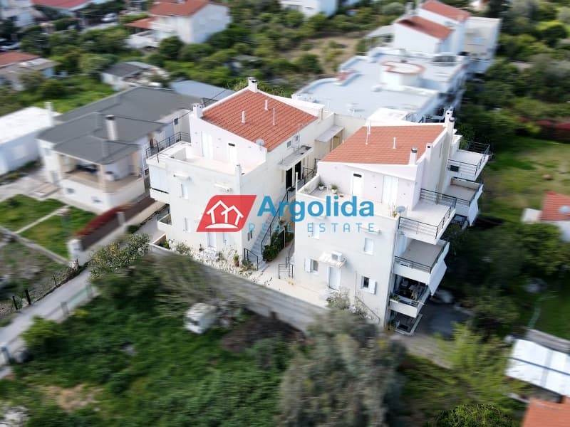 Μονοκατοικία στην Παραλία, Σικυώνα — Φωτογραφία 5 από 25
