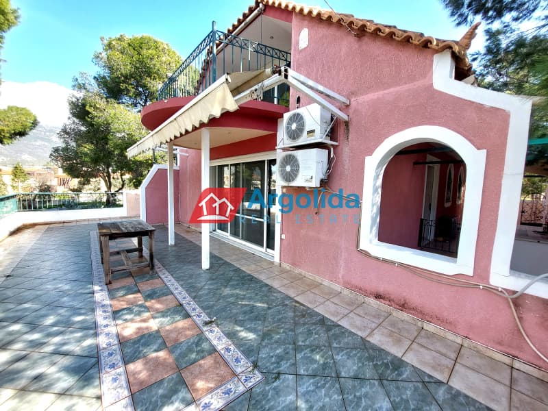 House in Loutraki, Loutraki-Perachora — Photo 2 of 30