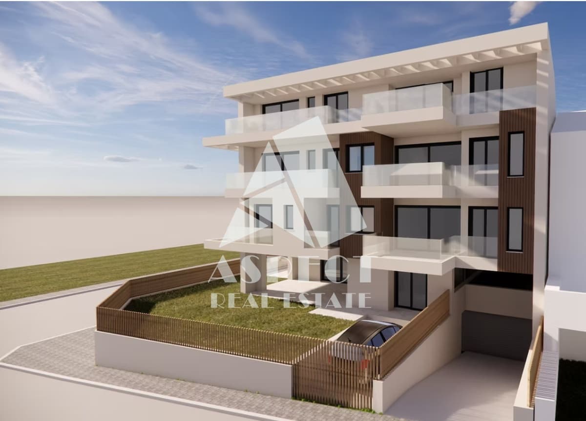 House in Center, Gerakas — Photo 2 of 6