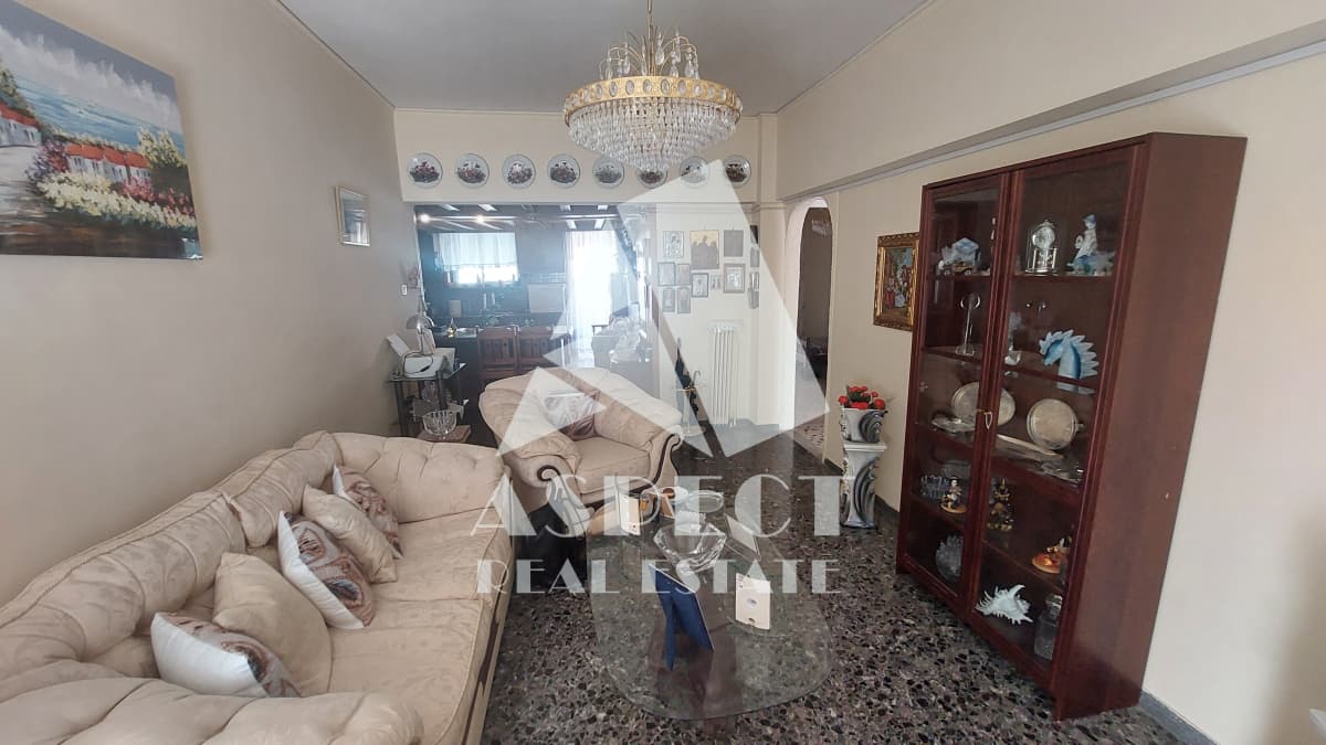 Apartment in Center, Petroupoli — Photo 4 of 30