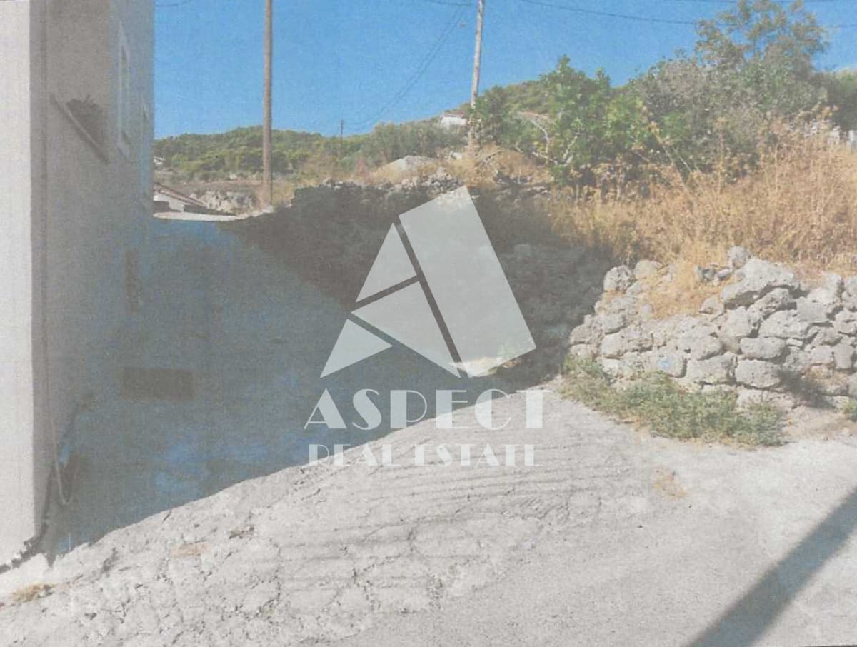 Building Plot in Ligoneri, Spetses — Photo 1 of 2