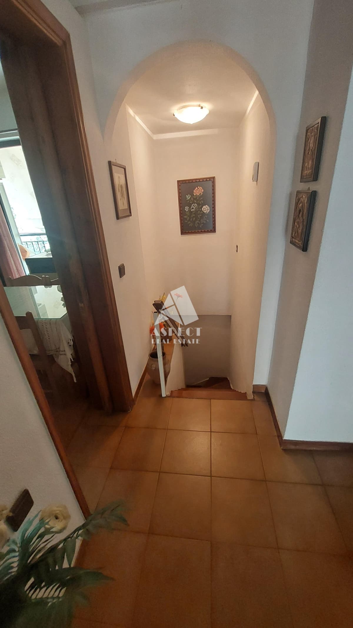 House in Kokkinia, Marousi — Photo 23 of 29