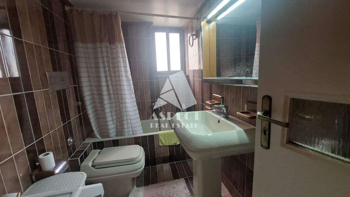 House in Kokkinia, Marousi — Photo 17 of 29