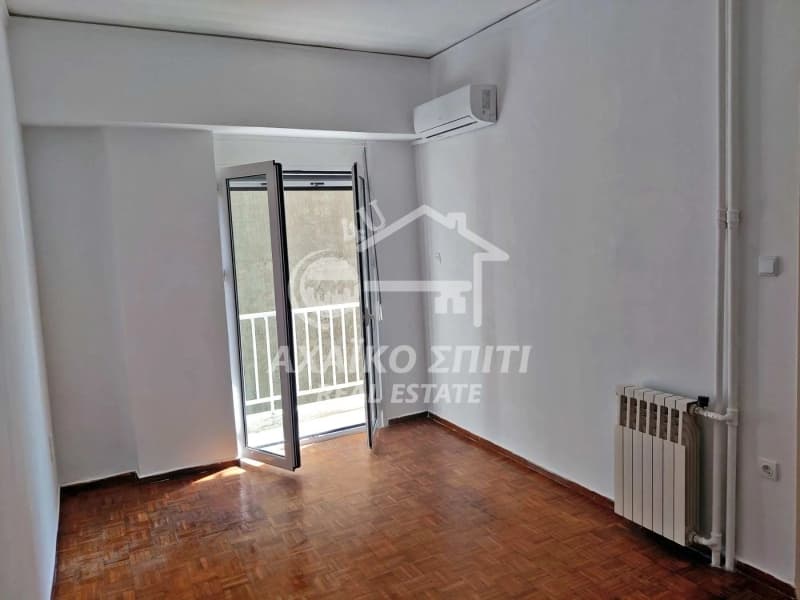 Apartment in Agios Dionysios, Patra — Photo 2 of 6