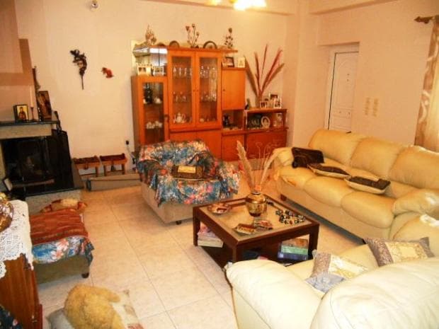 House in Psathopirgos, Rio — Photo 3 of 10