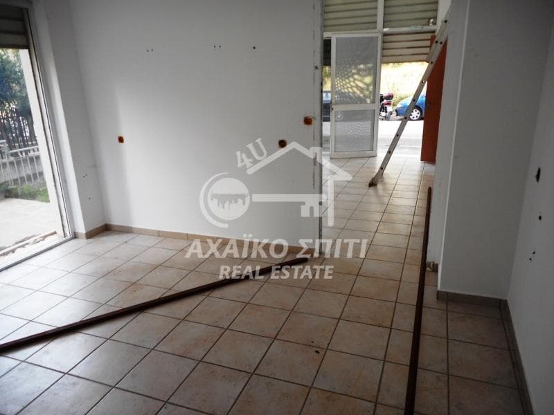 Κατάστημα στην Μέσα Αγυιά, Πάτρα — Φωτογραφία 15 από 16
