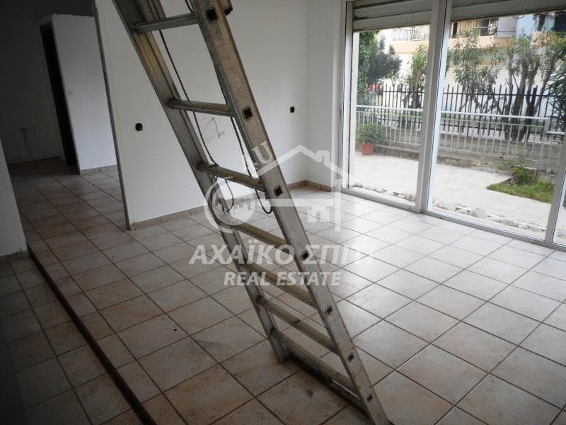 Κατάστημα στην Μέσα Αγυιά, Πάτρα — Φωτογραφία 14 από 16