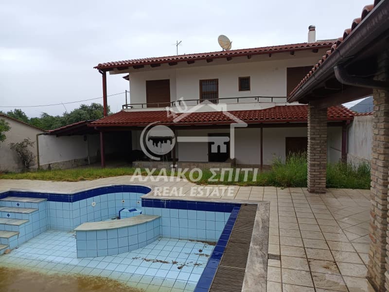 House in Aktaio, Rio — Photo 1 of 30