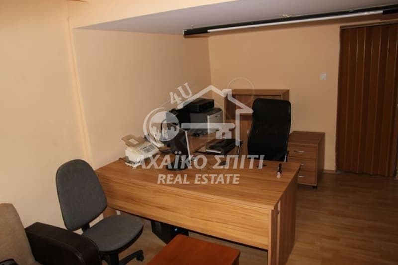 Retail Store in Pyrosvestio, Patra — Photo 15 of 16