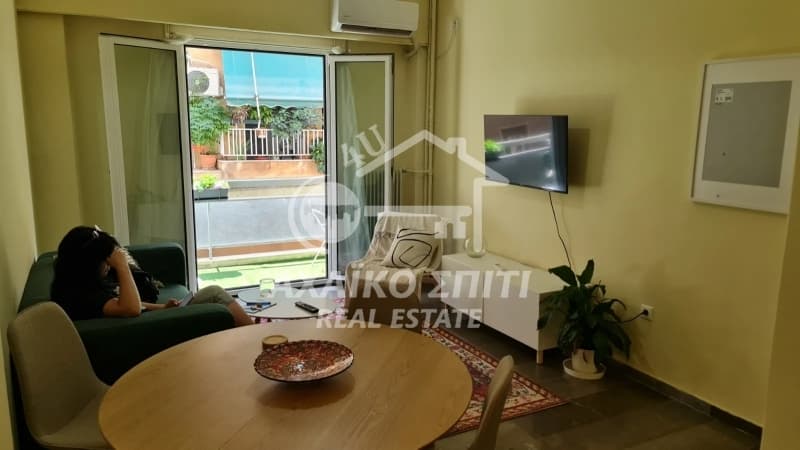 Apartment in Strefi, Exarchia - Neapoli — Photo 1 of 25